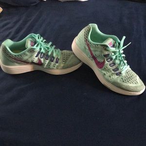 🔒Purple & blue nike running shoes